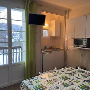 https://studio-avec-balcon-vue-degagee-et-parking-sejours-de-3.hotels-rhonealpes.com
