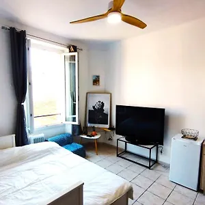 https://charming-studio-ideal-for-congresses-and-holidays-live.fr-provencehotel.com